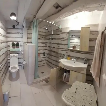Kunada Apartman *