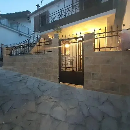 Kunada Apartman *